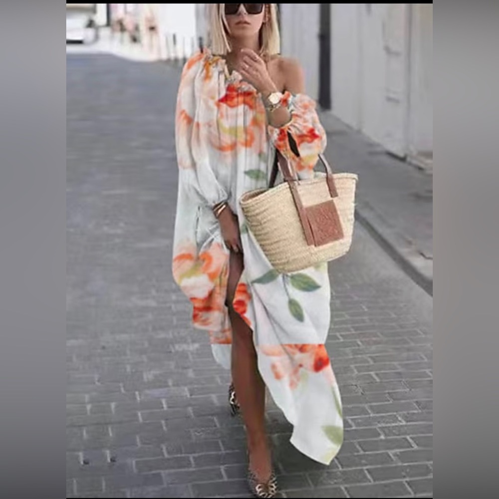 Women’s shift maxi dress.